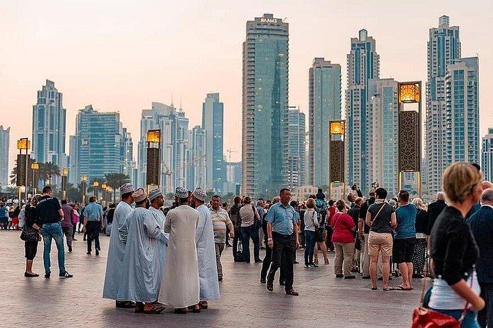 Dubaï City par vous-même en véhicule de luxe - 5 ou 10 heures de disposition