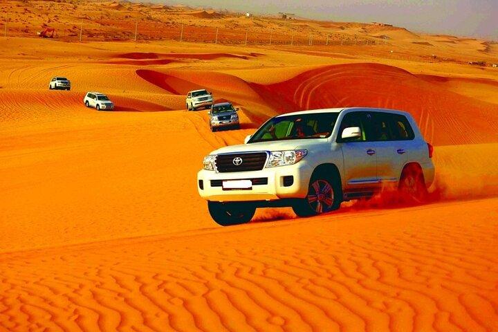 Safari matinal dans le désert avec descente dans les dunes au désert de Lahbab.