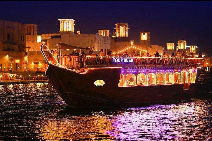 Dîner croisière en boutre dans la marina de Dubaï
