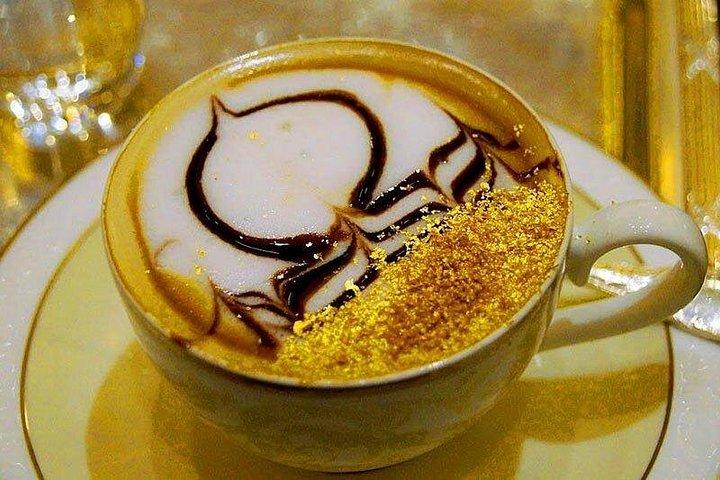 Visite de la ville d'Abou Dhabi avec Gold Coffee : un avant-goût du luxe et de la culture
