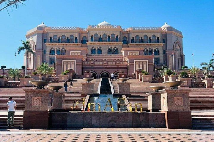 8 heures de visite de la grande mosquée d'Abu Dhabi et du palais Qasar Al Watan