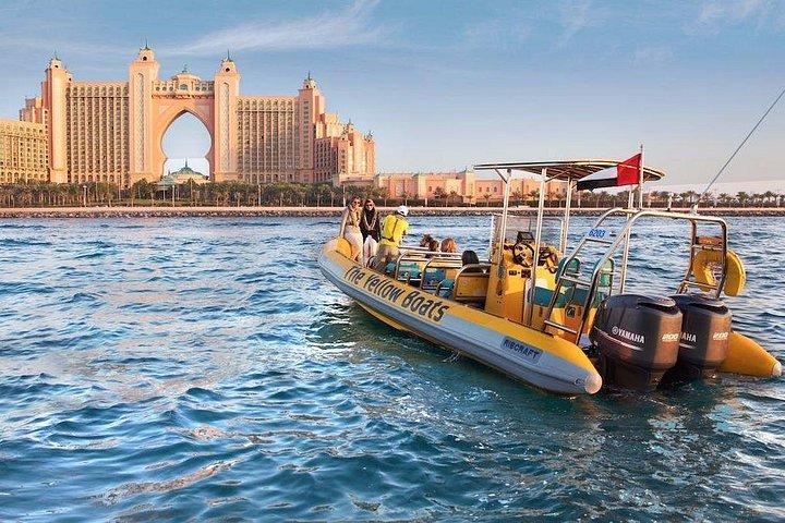 Excursion en bateau jaune Dubaï avec option de transfert