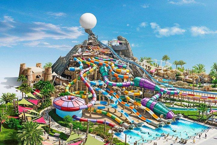 Yas WaterWorld avec transport privé et déjeuner