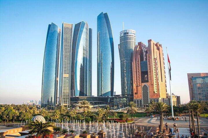 Tour de ville d'Abou Dhabi Mosquée Sheikh Zayed, Ferrari World et plus encore