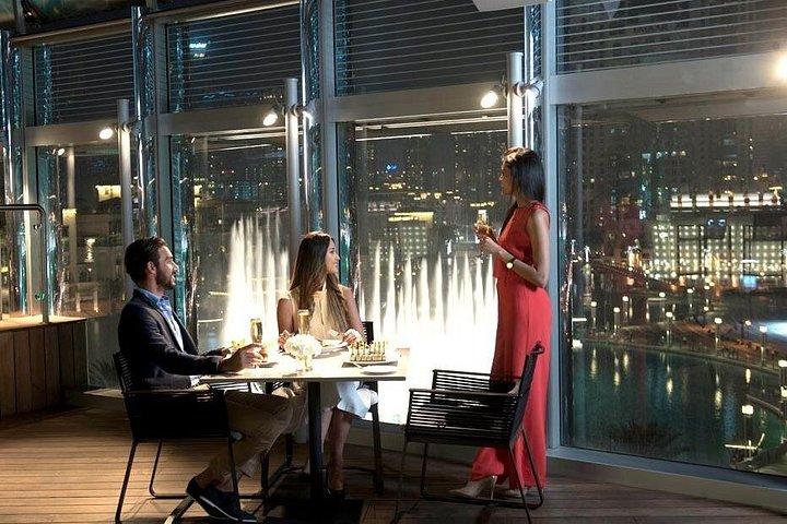 Visite nocturne de Dubaï : billet pour le Burj Khalifa et repas au Burj Club