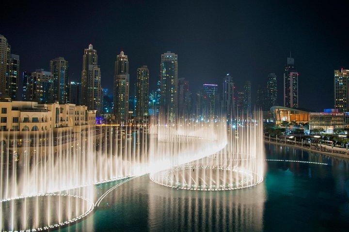 Visite nocturne du Dubaï moderne avec Burj Khalifa et spectacle des fontaines