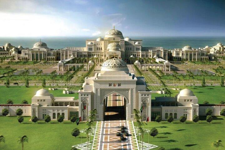 Visite de Qasr al Watan avec transferts privés en option