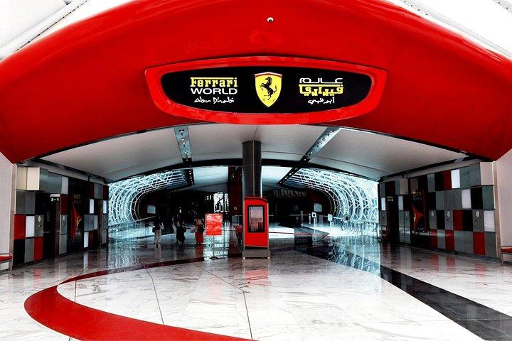 Ferrari World Tour avec transfert privé depuis Dubaï