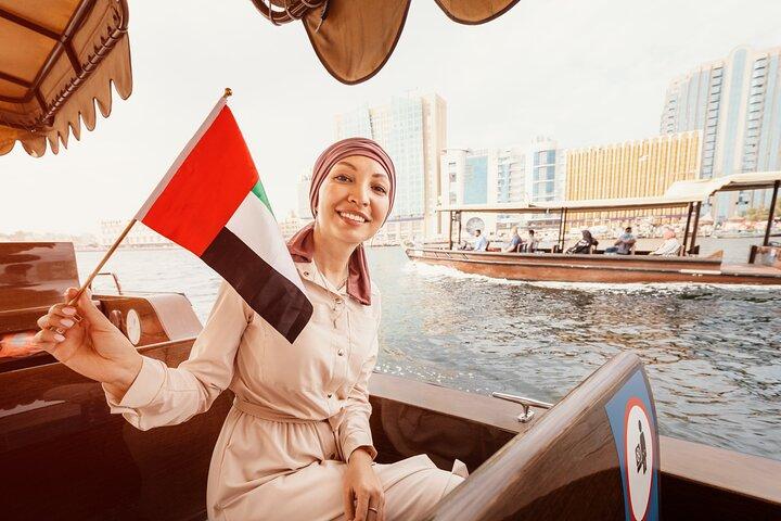Croisière à la marina de Dubaï avec restaurant flottant Jack Sparrow