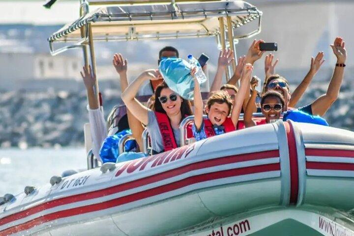 Promenade en bateau rapide de 60 minutes à Dubaï avec transfert privé