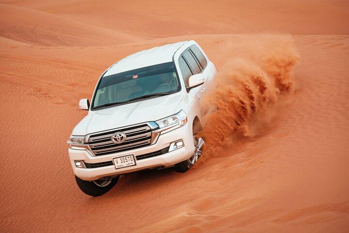 Safari dans le désert de Dubaï et Dune Bashing avec dîner