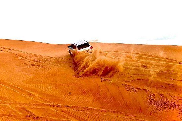 Safari dans le désert avec aventure en VTT à Dubaï