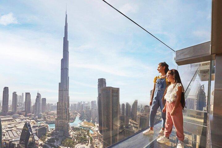 Sky Views Dubaï avec glissière Glas ou Edge Walk Options