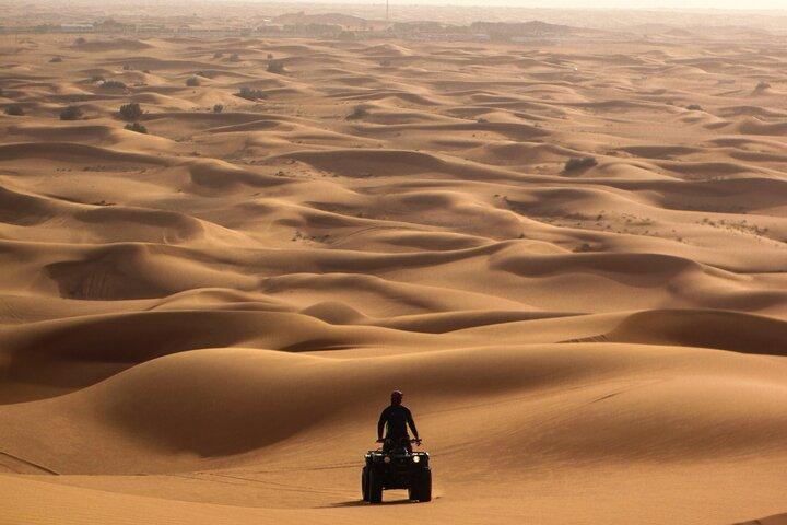 Profitez de votre visite du désert des Émirats arabes unis sur 2 quads pour 2 personnes