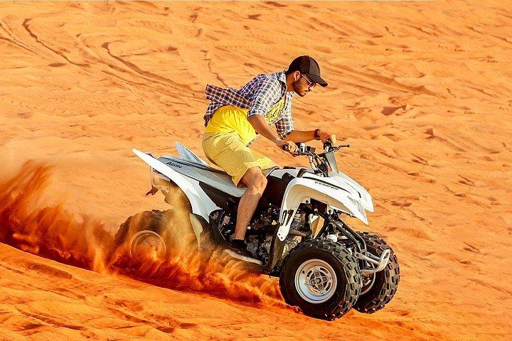 Safari dans le désert de Dubaï et dîner barbecue + 1 heure de randonnée en quad simple