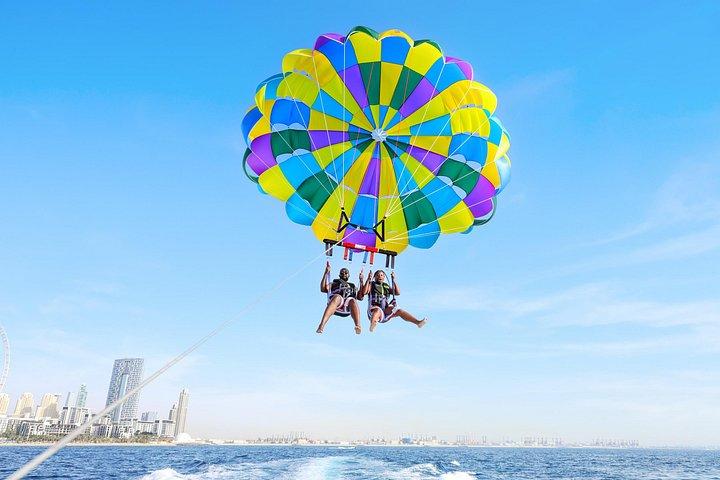 Dubaï: Aventure en parachute ascensionnel sur la plage