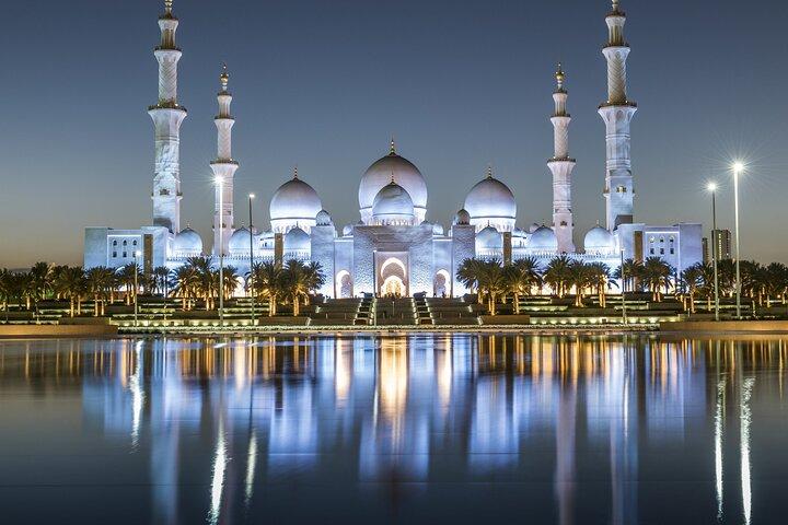 Abu Dhabi Ultimate VIP Trio : Grande Mosquée, Louvre & Ferrari World