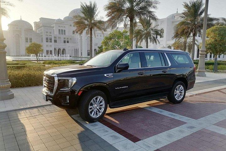 Excursion d'une demi-journée en voiture de luxe à Dubaï avec chauffeur