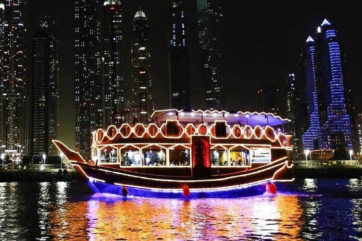 Dubaï Cadre et boutre Croisière Marina Dinner Combo