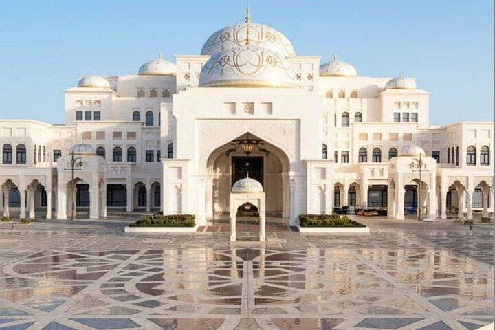 Abu Dhabi: Visite de Qasr Al Watan avec transport privé