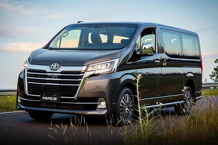 Minibus Arrivée de Dubai International Airport DXB à Dubai