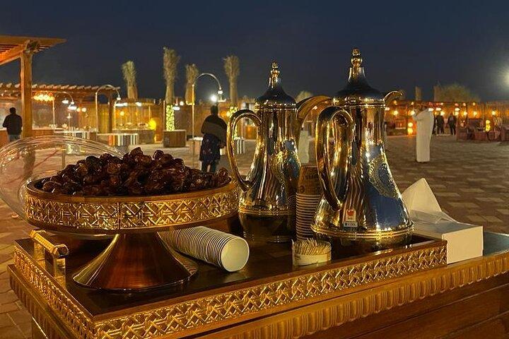 Dubai Prime Desert Safari avec Dune Bashing & Live Entertainment