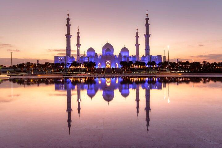 Excursion privée d'une journée complète à Abu Dhabi avec guide professionnel
