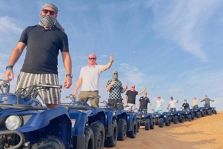Safari dans le désert ouvert du matin avec balade en quad – Voiture partagée