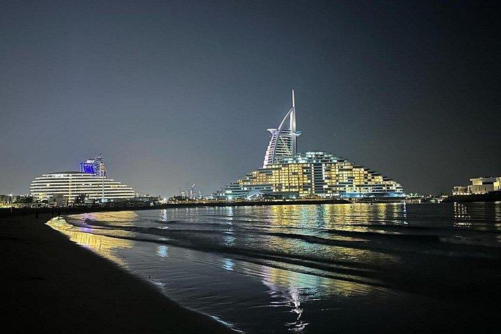Plage de Jumeirah la nuit