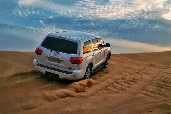Dubaï Desert Safari Combo Sandboarding, promenade à dos de chameau et quad