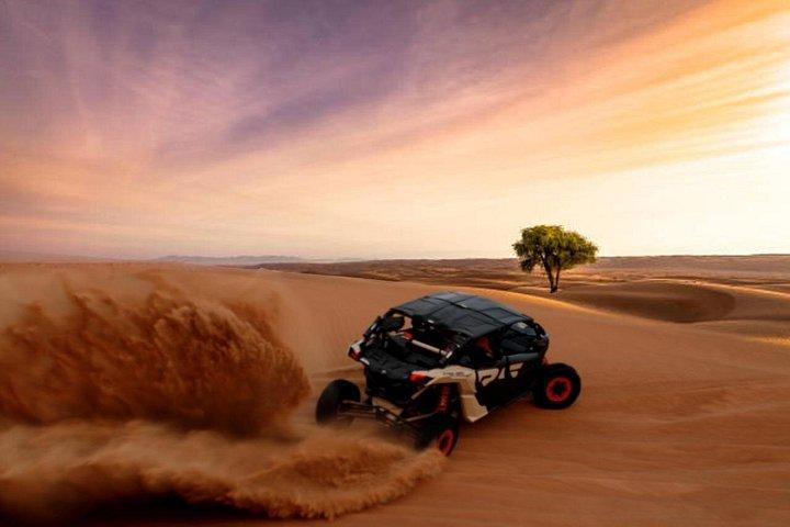 CAN AM 04 places sans chauffeur avec balade à dos de chameau et ski sur sable