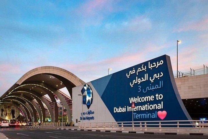 "Transferts aéroport de ou vers Dubaï avec SUV Car"