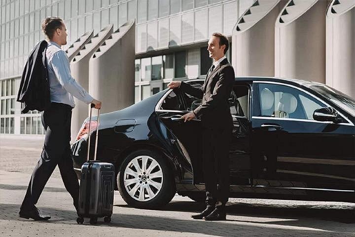 Transfert privé aller simple à l'aéroport de Dubaï