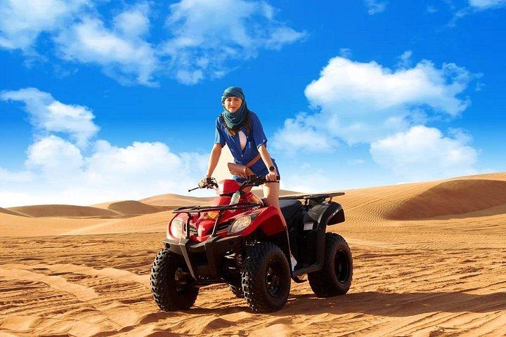 Faire du quad avec Desert Safari Dubai