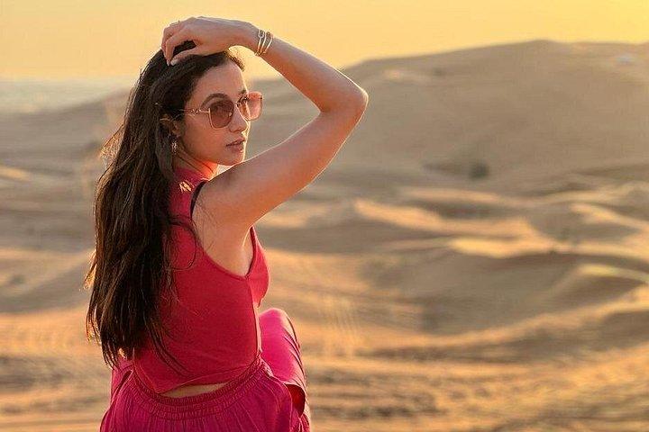 Dubai Morning Safari : Camel, Sandboard & Photos