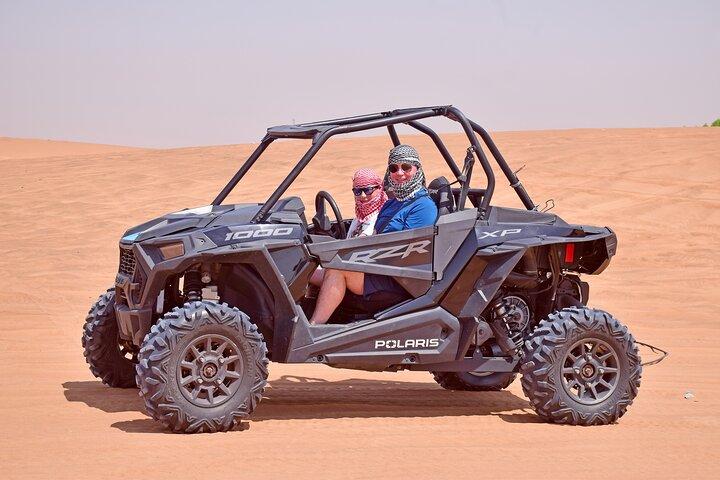 Safari privé en buggy dans les dunes avec surf sur sable et balade à dos de chameau
