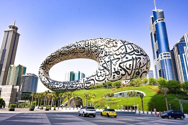 Visite privée de la ville combinée avec billets ATT Burj Khalifa L124/125