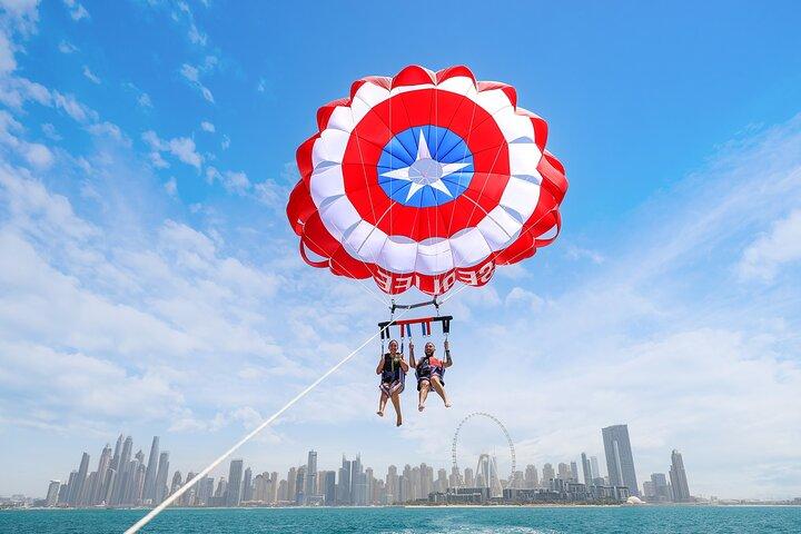 Parachute ascensionnel avec parachute Captain America