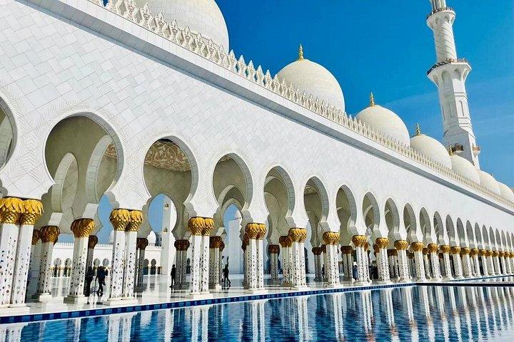 Visite privée de la ville d'Abou Dabi avec Ferrari World