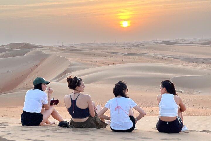 Partagé Abu Dhabi Adventure Tour / Safari au lever du soleil, Dune bashing
