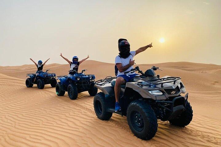 Safari Dubaï Red Dune avec quad, dîner barbecue et spectacles vivants