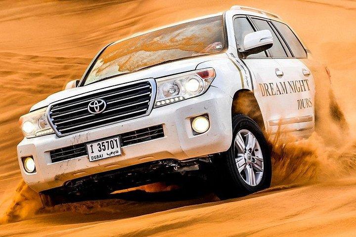Safari Premium dans le désert : Transfert gratuit 5* Dîner Spectacles Sandsurf