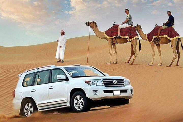 Safari dans le désert de Dubaï Dunes Rouges avec BBQ et balade à dos de chameau