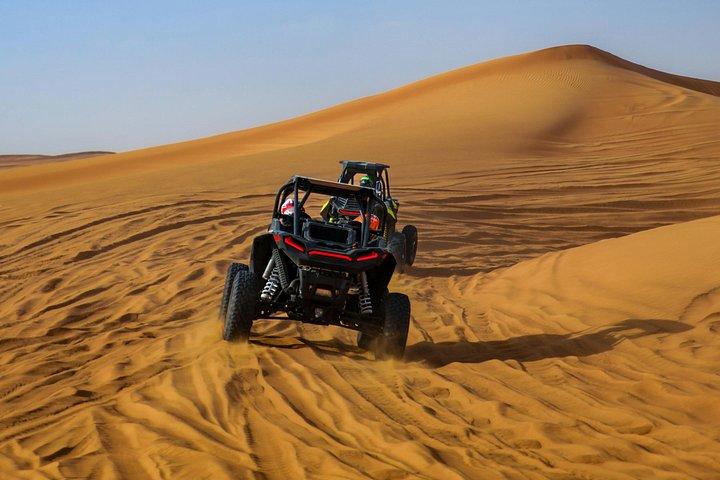 Expérience en buggy 4 places à Dubaï Sand Dunes