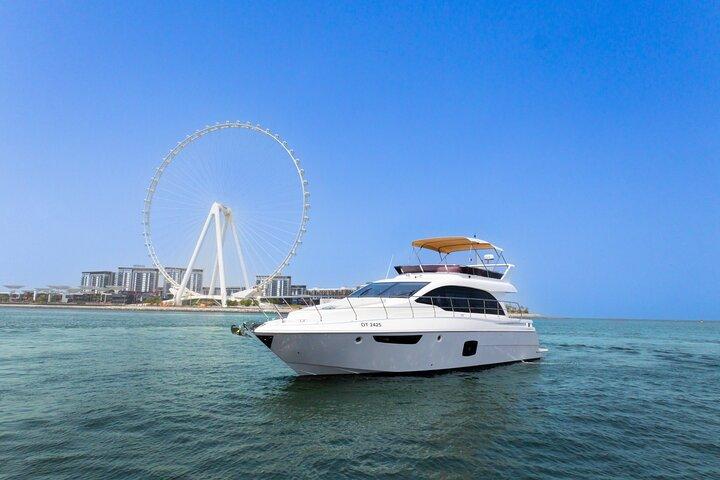 Dubaï: 52ft Private Luxury Yacht à louer