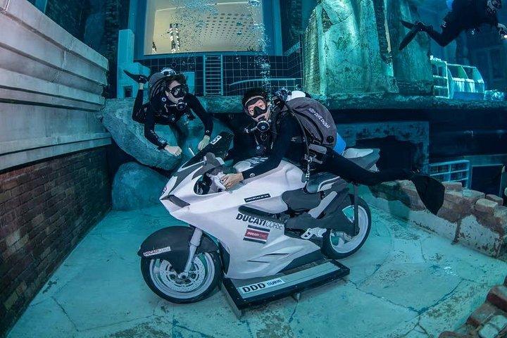 Dubaï : Plongez ou faites du snorkeling dans la piscine la plus profonde du monde avec prise en charge