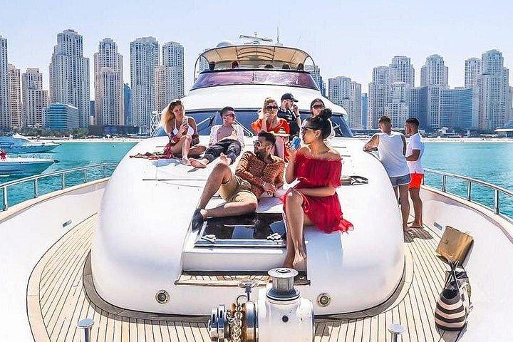 1 heure de visite en yacht marina avec transfert facultatif
