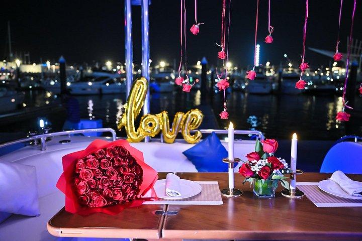 Dîner romantique de 2 heures sur un yacht de luxe à Dubaï