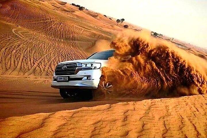 Safari privé dans le désert de Dubaï avec dune bashing et buffet BBQ