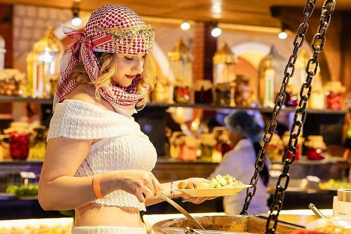 Dîner buffet barbecue dans le désert Safari